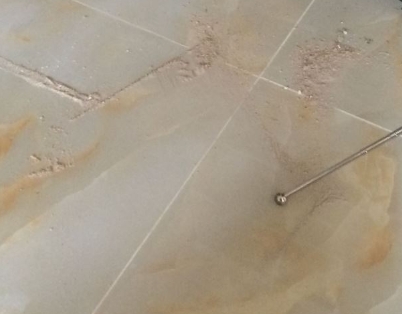 开福瓷砖空鼓维修公司分享粘合剂选择不当在瓷砖铺贴过程中可能导致以下问题